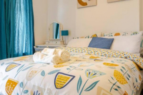 Huddersfield Heights, Sleeps 5